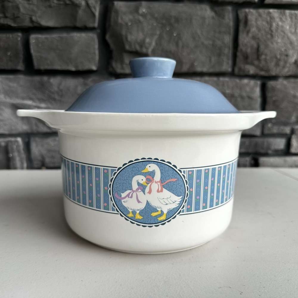 Vintage 80s Ribbon Country Goose Geese Ceramic Bean Pot Soup Tureen Cottagecore